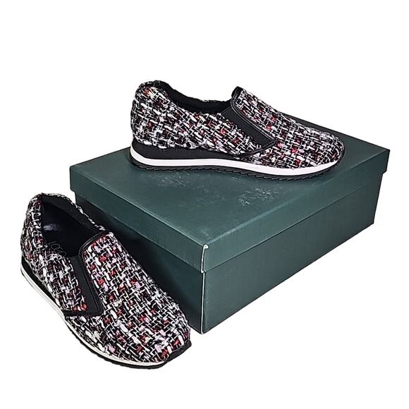 LOGO by Lori Goldstein Marilyn Tweed Slip On Sneakers Womens Size 5 NEW - Picture 1 of 14